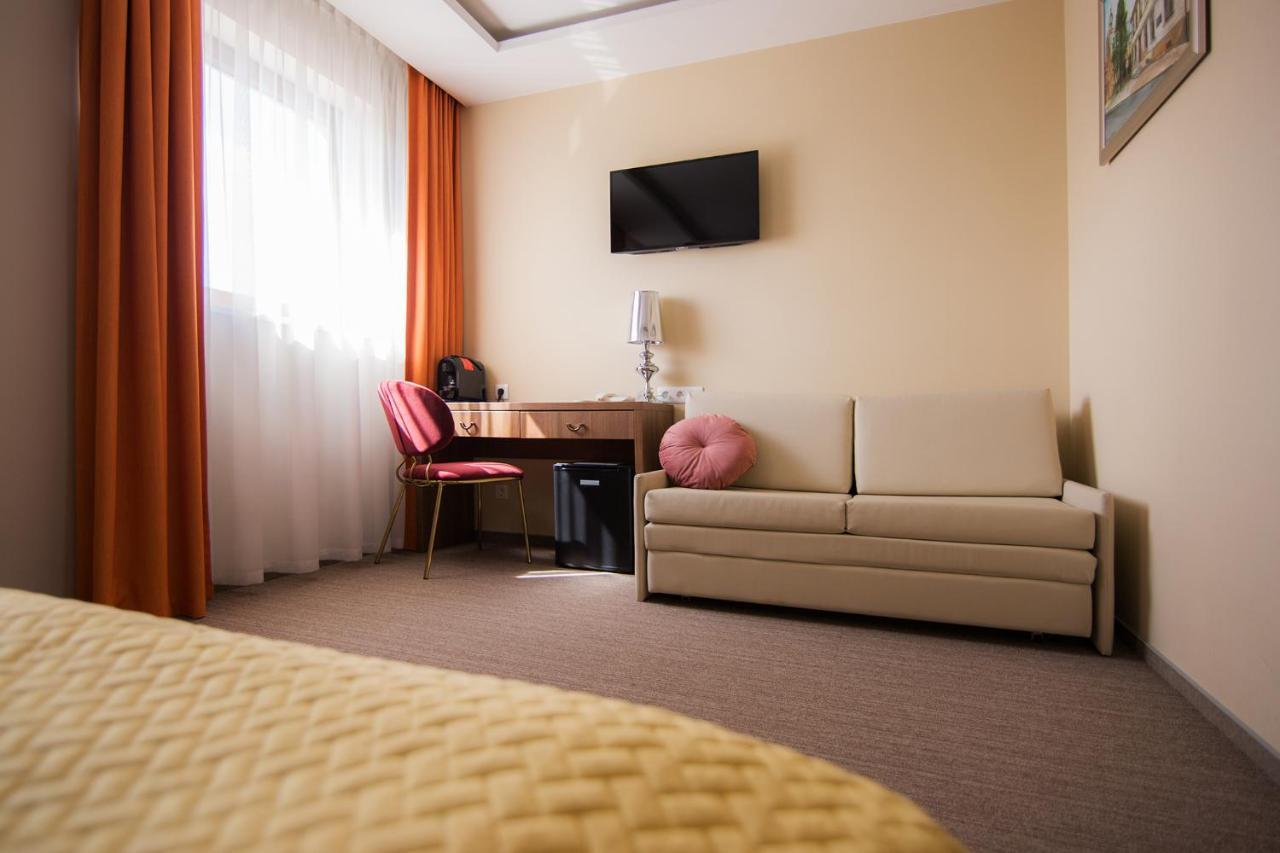 Hotel Wroblewscy 시에라츠 외부 사진