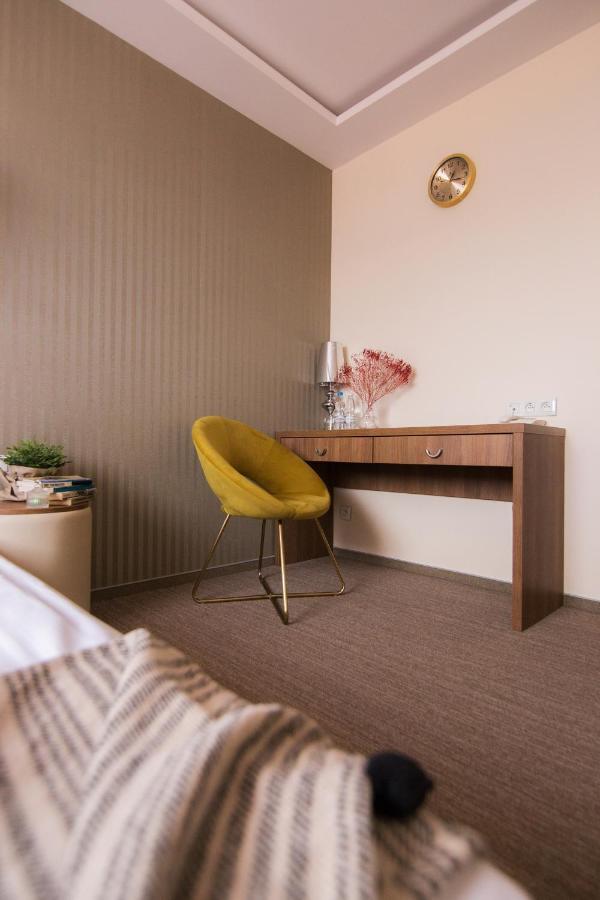 Hotel Wroblewscy 시에라츠 외부 사진